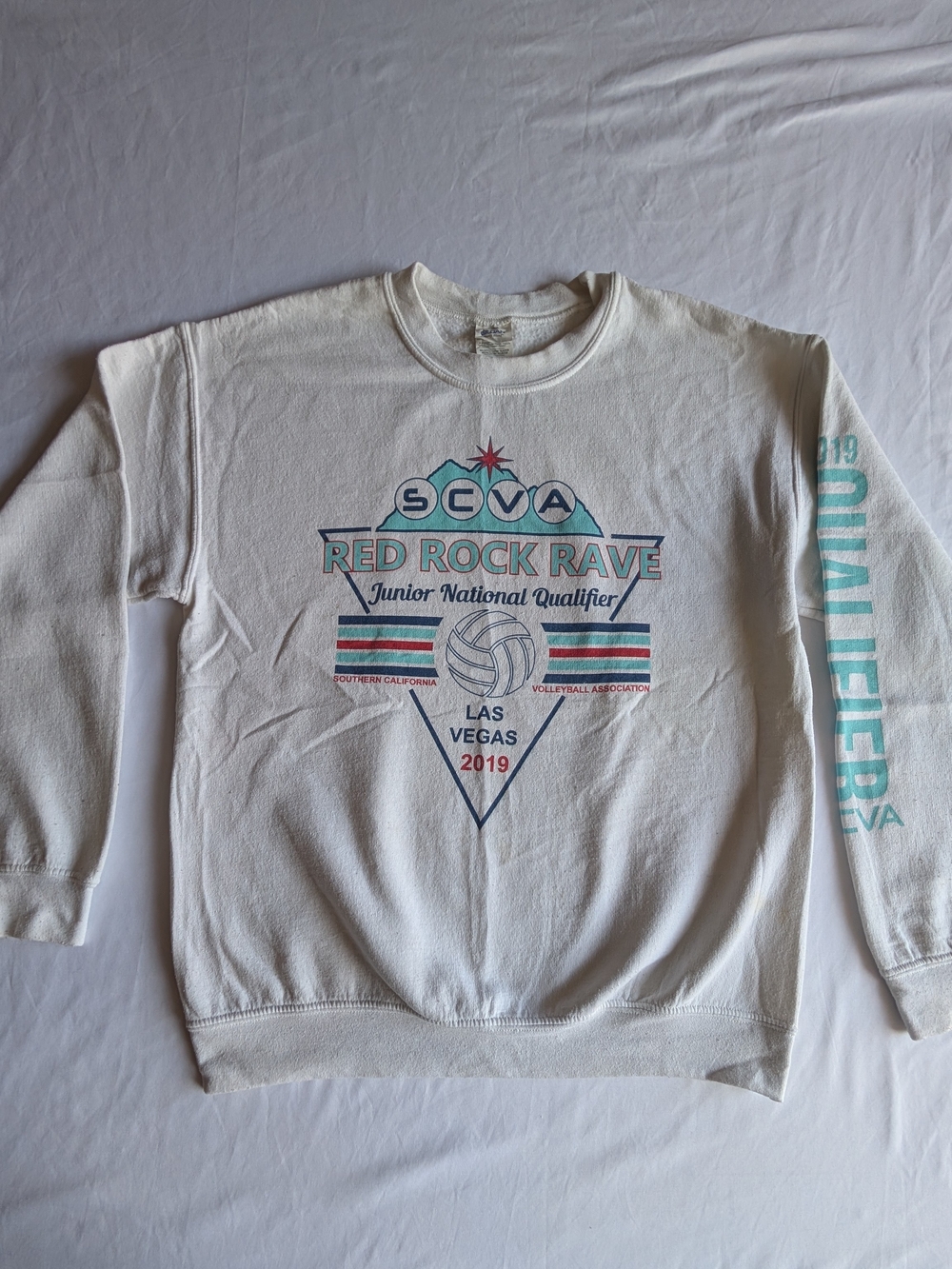 Red Rock Rave White Graphic Sweatshirt